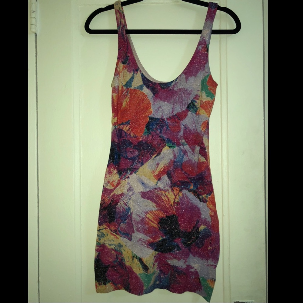 Dress - Picture 2 of 3